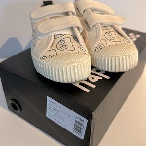 Happy nocnoc Kid’s Canvas Sneakers
